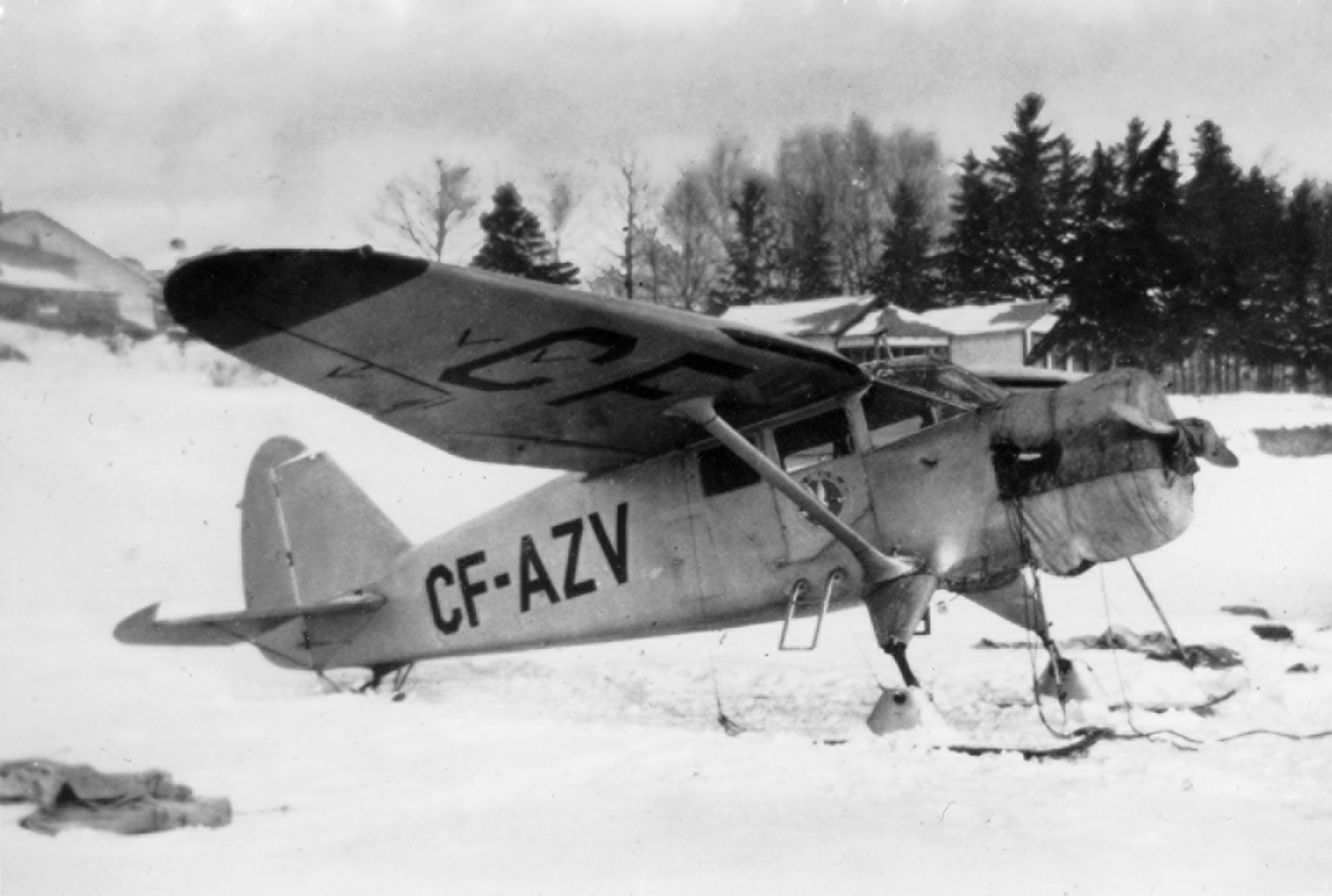 Canadian Airways Limited Stinson SR-8CM Reliant CF-AZV